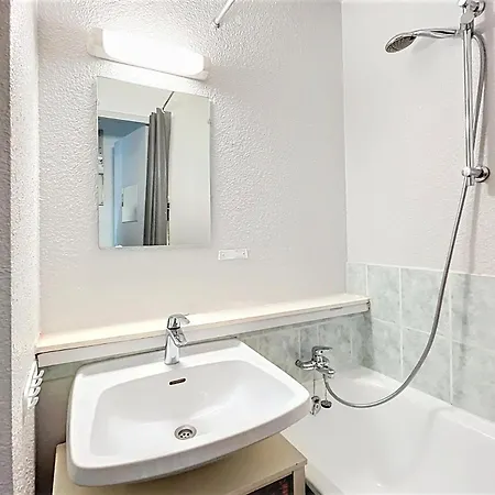 Apartment Vostok - 2 Personnes Vue Pistes Mae-9784 Le Corbier